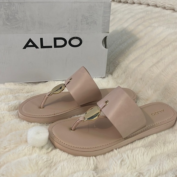 Gorgeous New Aldo ssandles - Picture 1 of 6